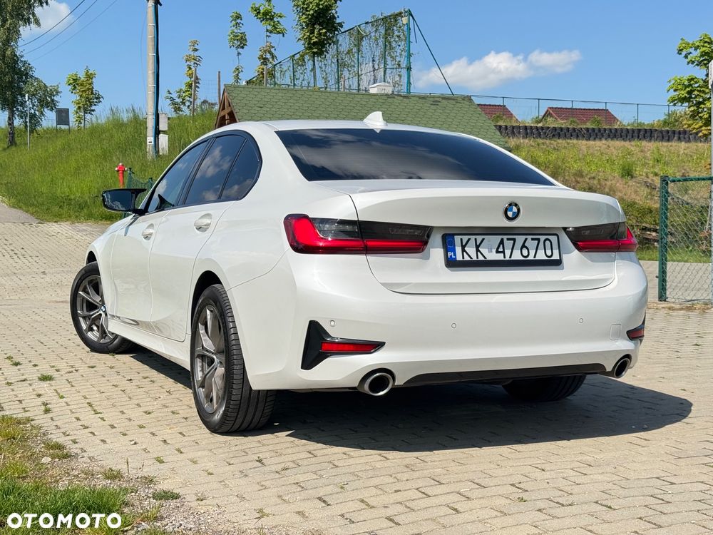 BMW Seria 3 320d - 10