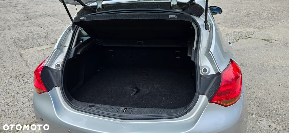 Opel Astra 1.4 T Cosmo - 10