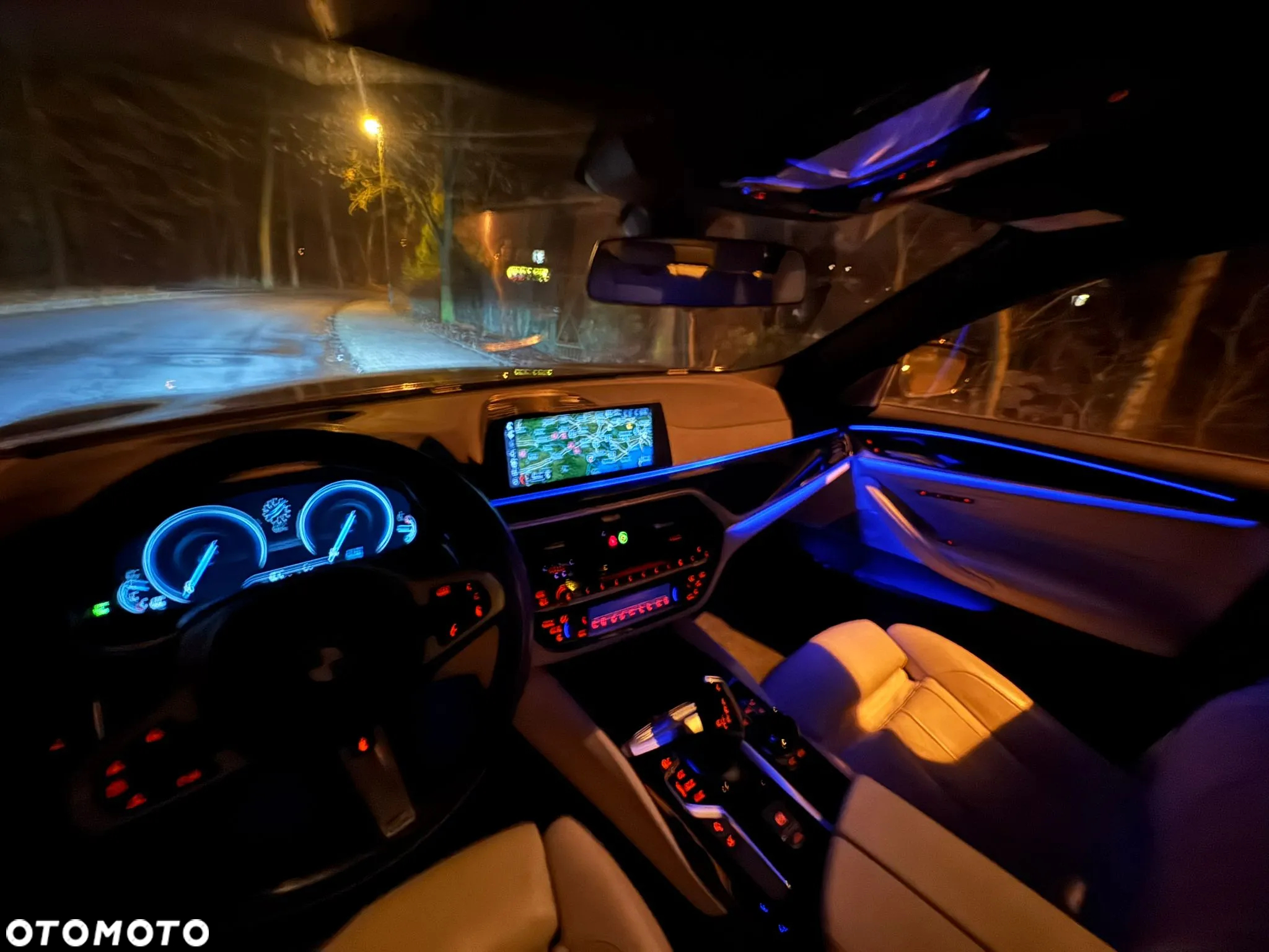 BMW Seria 5 530d xDrive Luxury Line - 24
