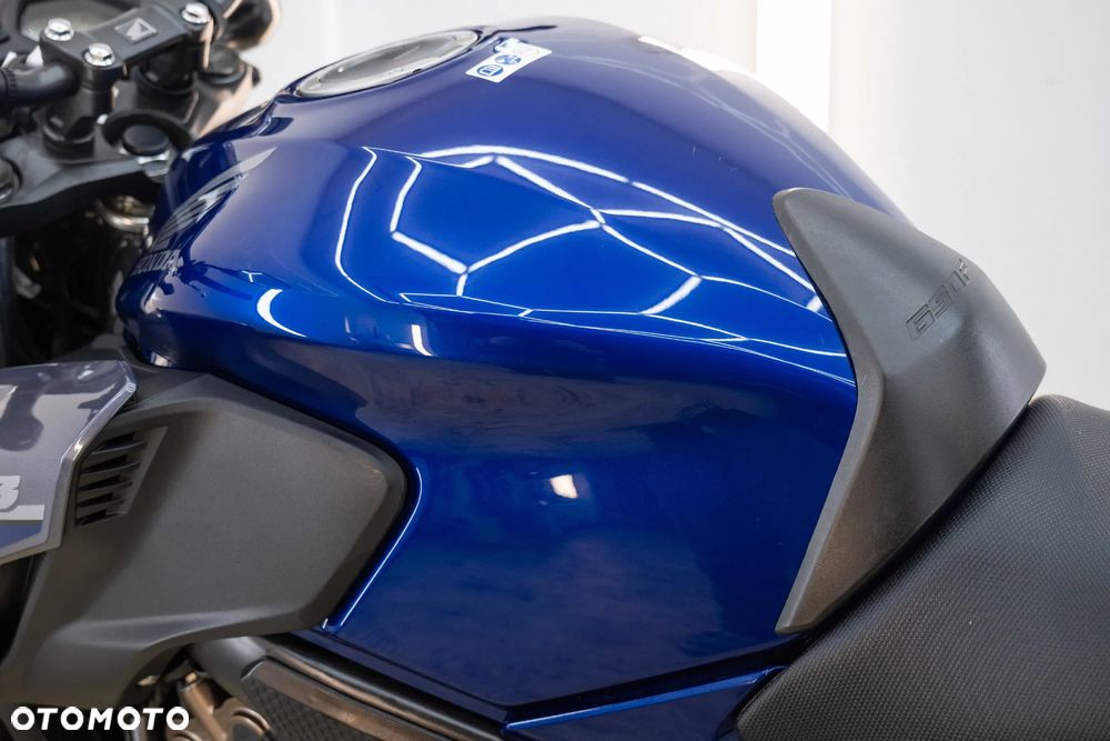 Honda CB - 21