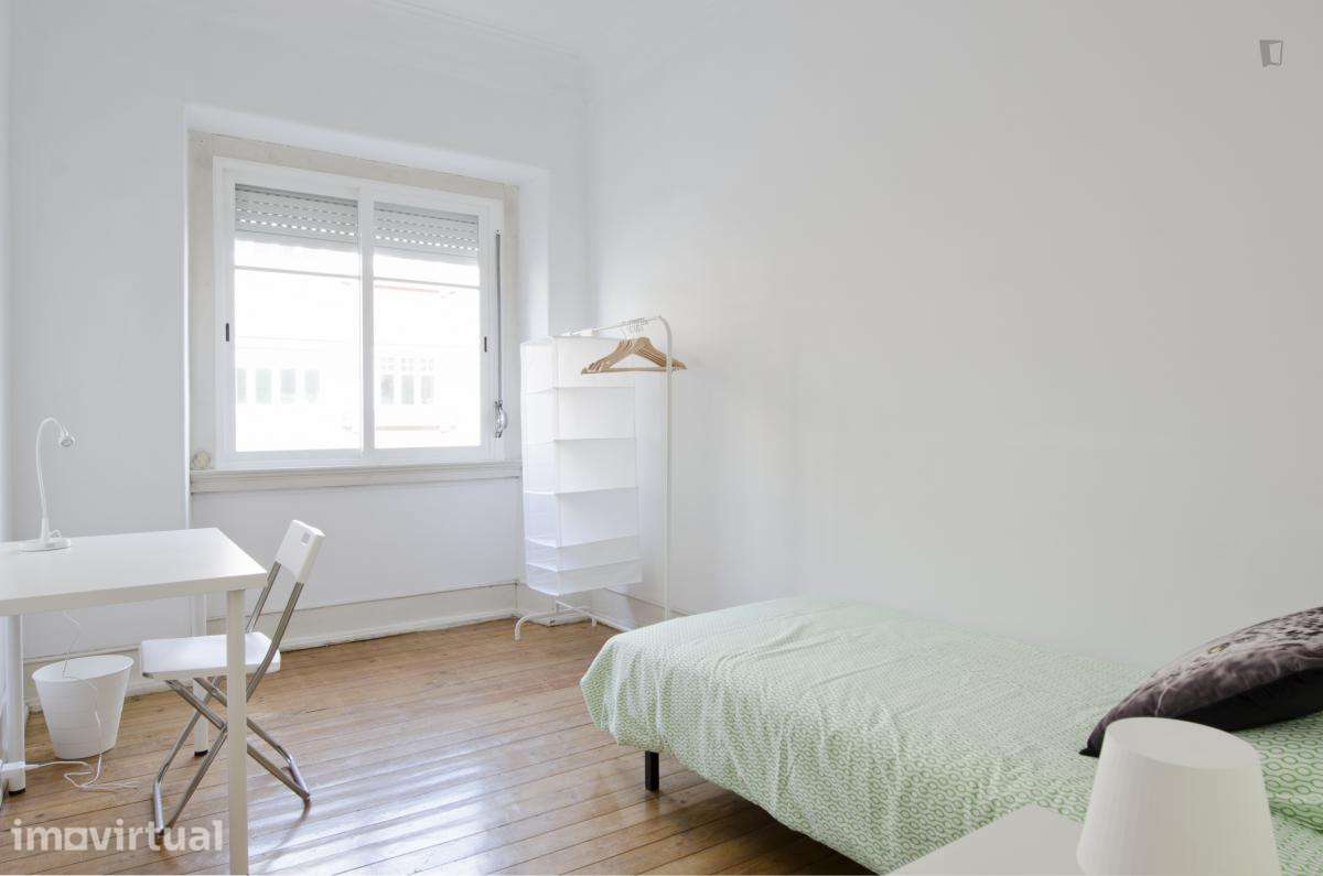 Quarto - localizado em Arroios Lisbon - Grande imagem: 4/20