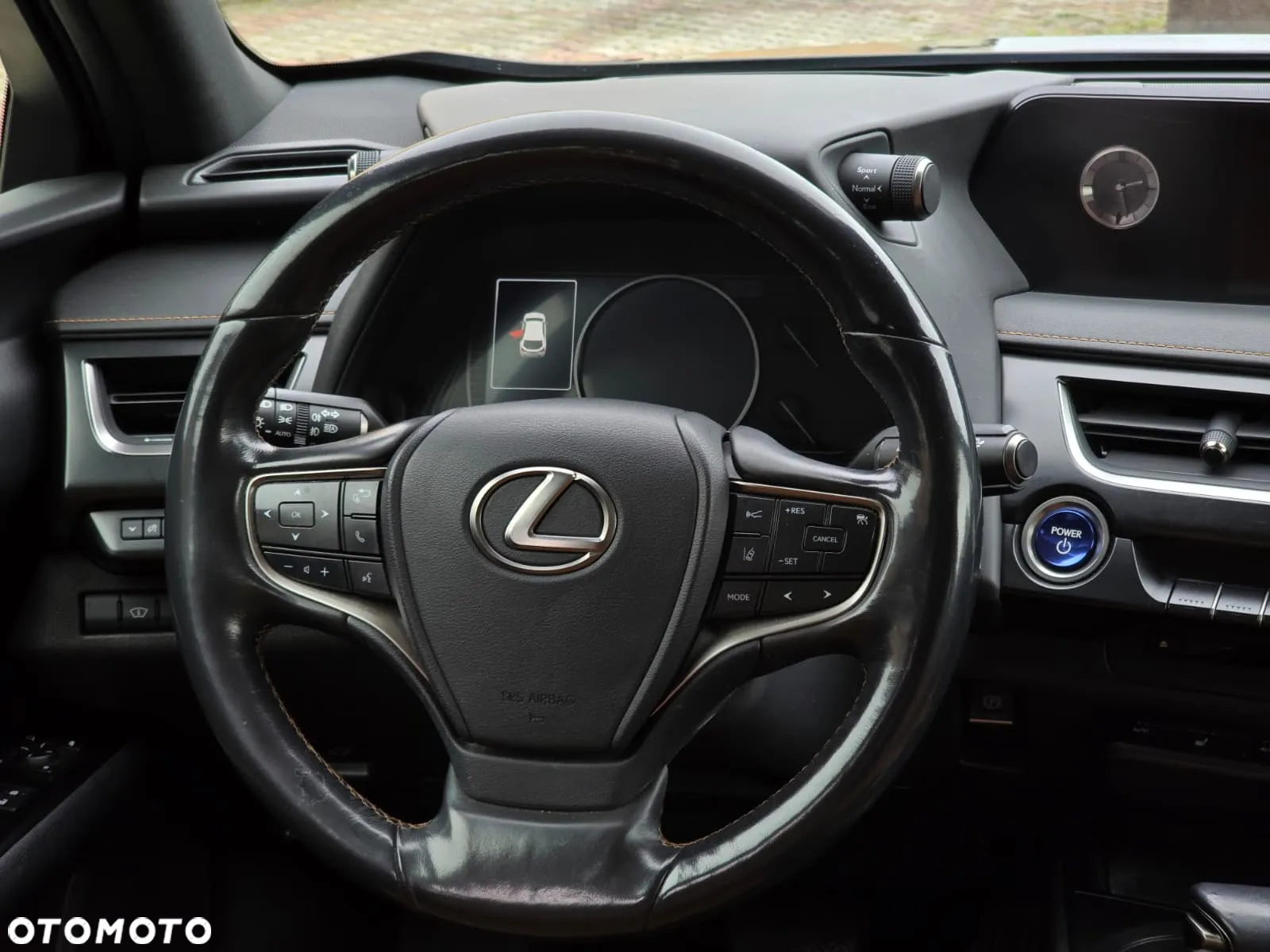 Lexus UX 250h Prestige AWD - 17