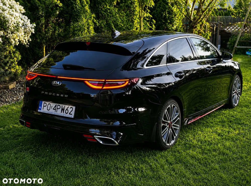 Kia ProCeed - 2