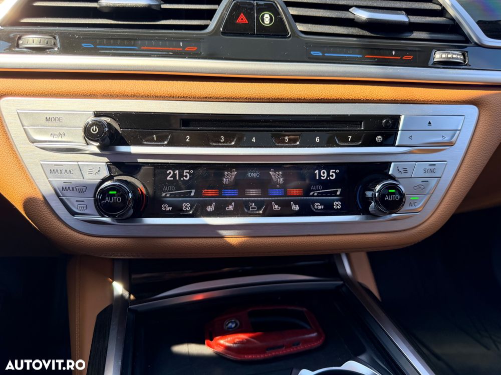 BMW Seria 7 745Le xDrive AT PHEV - 27