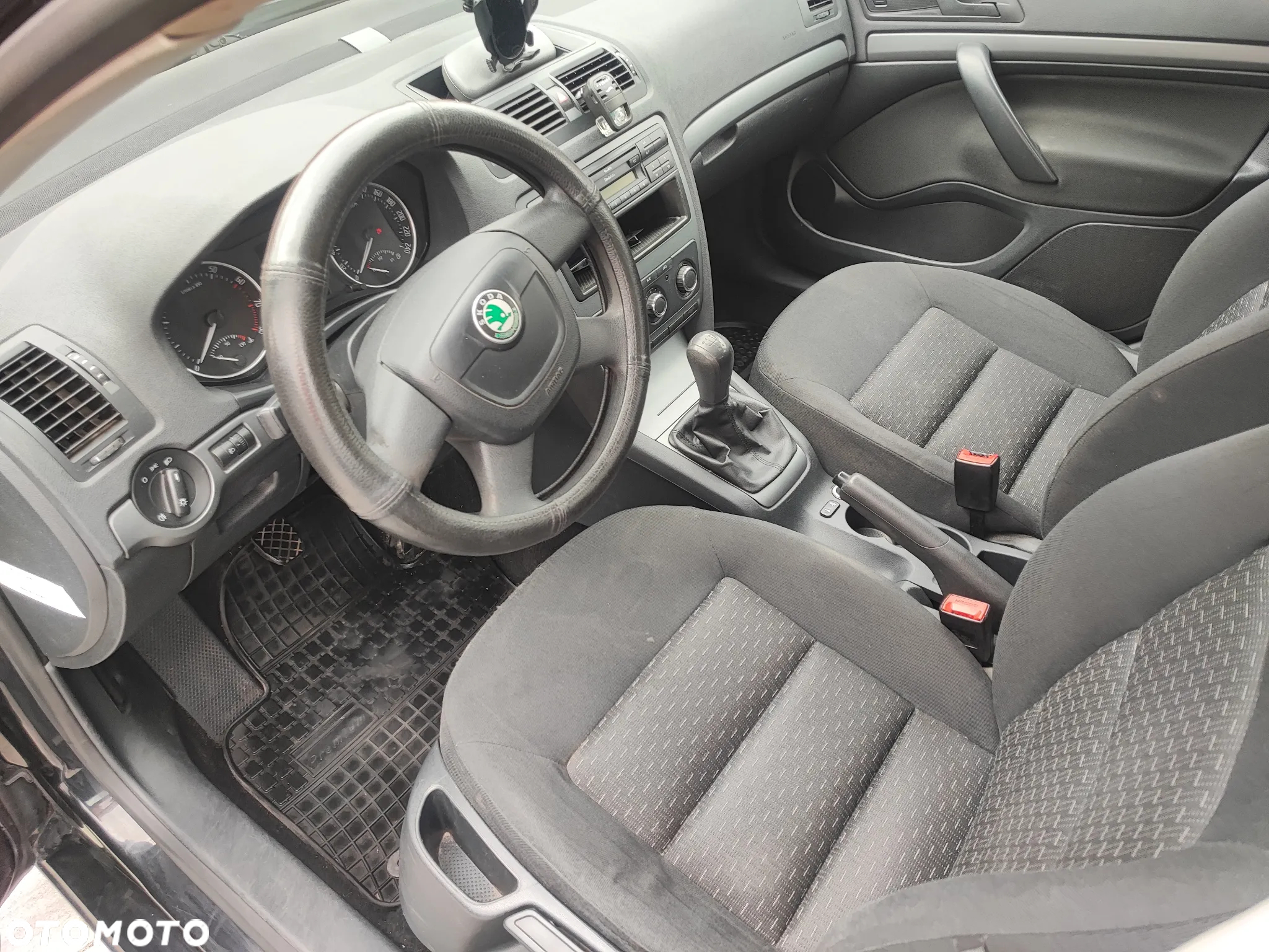Skoda Octavia 1.6 Classic - 11