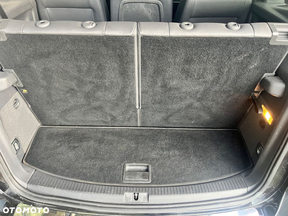 Volkswagen Touran 1.2 TSI BlueMotion Technology Highline - 25