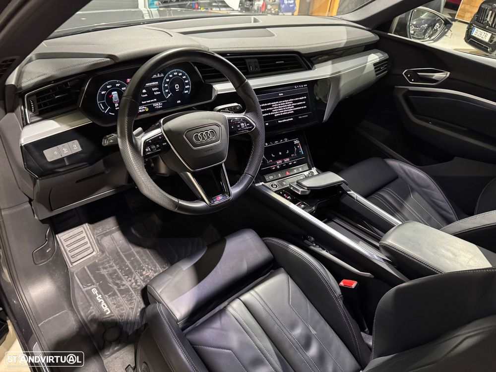 Audi e-tron 55 quattro S line - 30