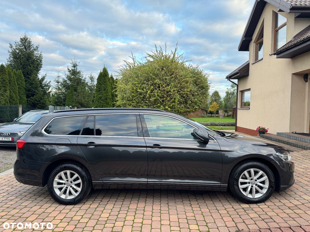 Volkswagen Passat Variant 1.6 TDI SCR DSG Business - 8