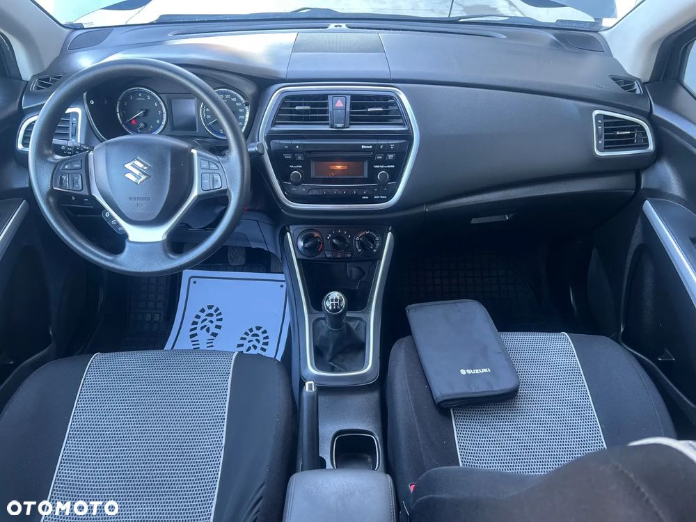 Suzuki SX4 S-Cross 1.0 T Comfort - 13