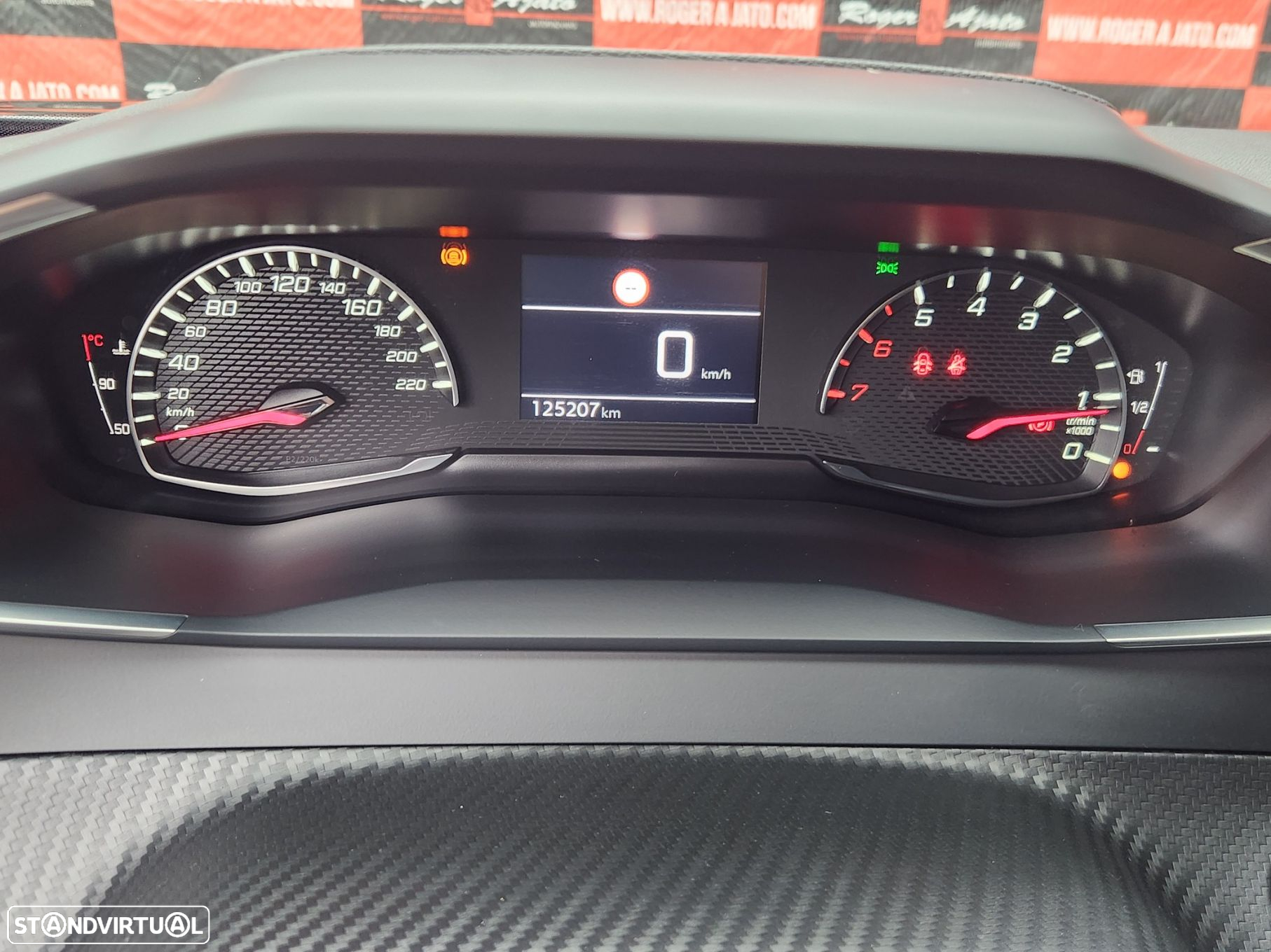Peugeot 2008 1.5 BlueHDi Allure - 23