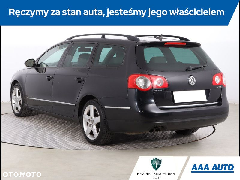 Volkswagen Passat - 5