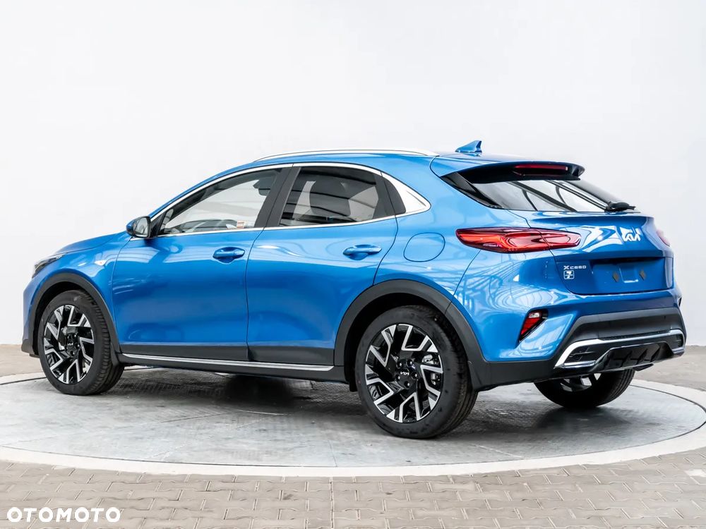 Kia XCeed 1.5 T-GDI M - 3