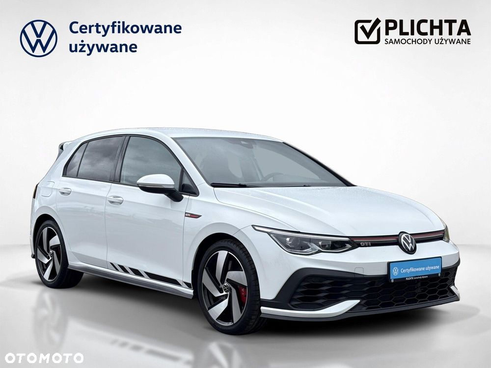 Volkswagen Golf - 8