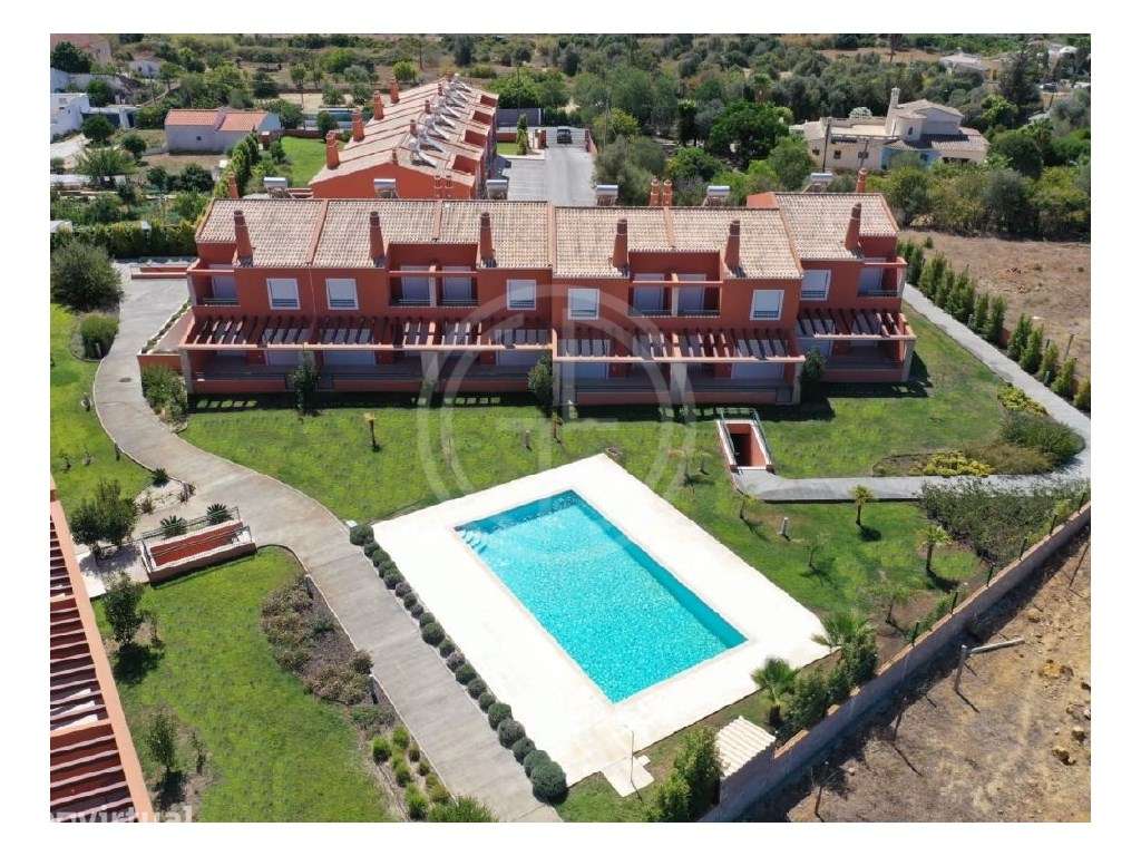Moradia V2 geminada em Silves, Alcantarilha e Pera - Grande imagem: 5/20