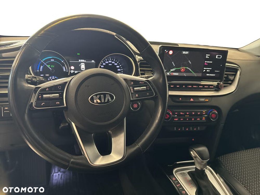 Kia Ceed 1.6 GDI PHEV L DCT - 8