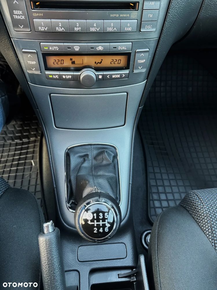 Toyota Avensis 2.0 D-4D Premium - 15