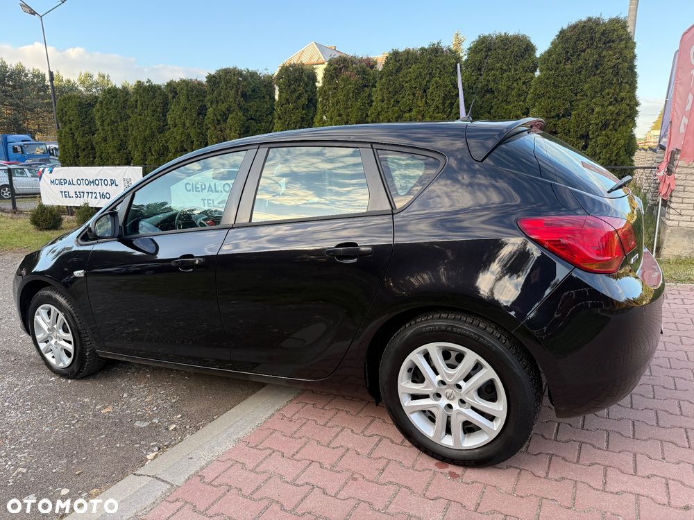Opel Astra - 4