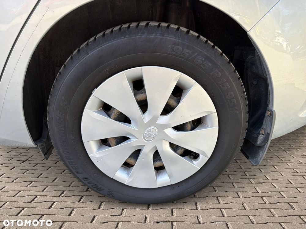 Toyota Auris 1.33 VVT-i Active - 22