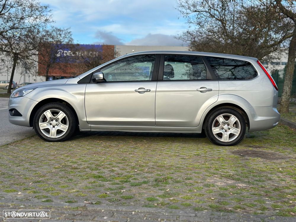 Ford Focus SW 1.6 TDCi Ambiente - 9
