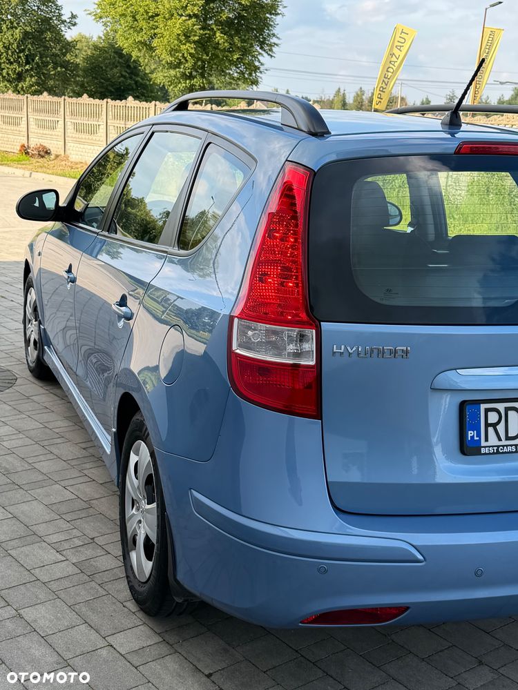 Hyundai i30 1.6 blue Classic - 11