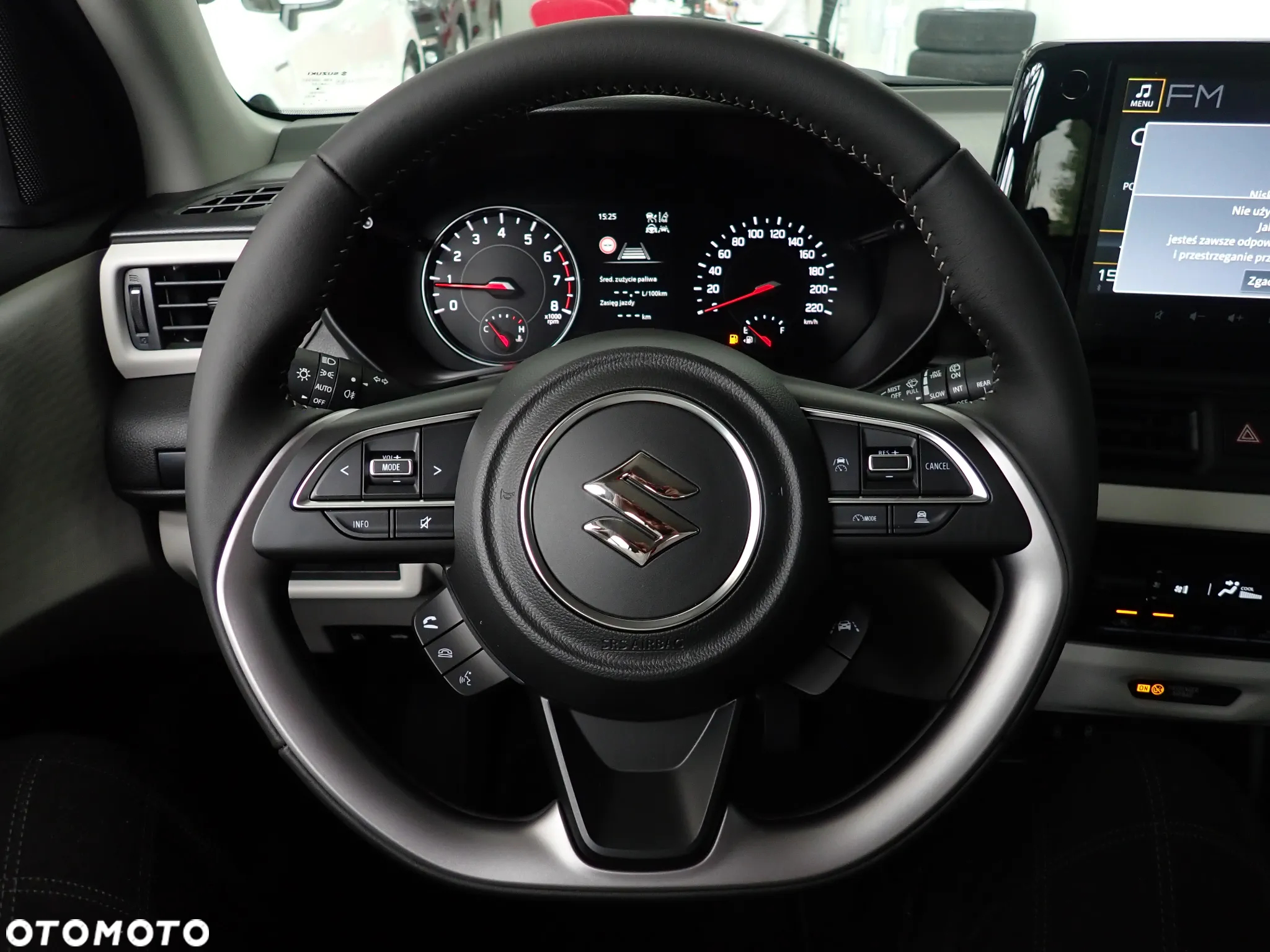 Suzuki Swift 1.2 Dualjet SHVS Premium Plus CVT - 13