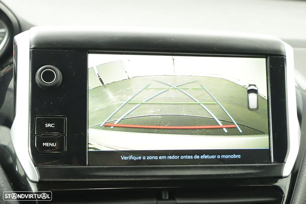 Peugeot 208 1.6 BlueHDi Style - 11