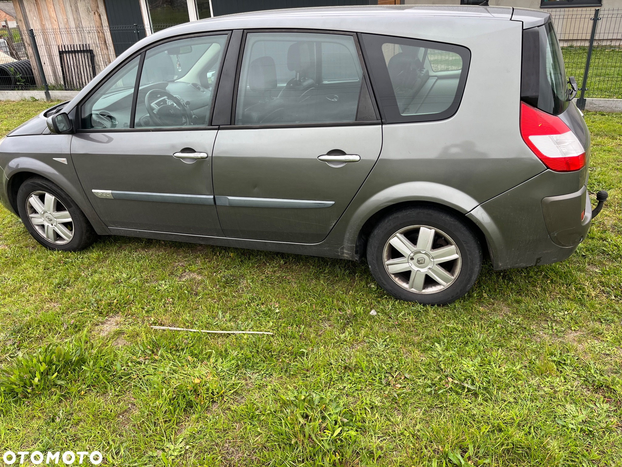 Renault Grand Scenic Gr 1.9 dCi Confort Expression - 3