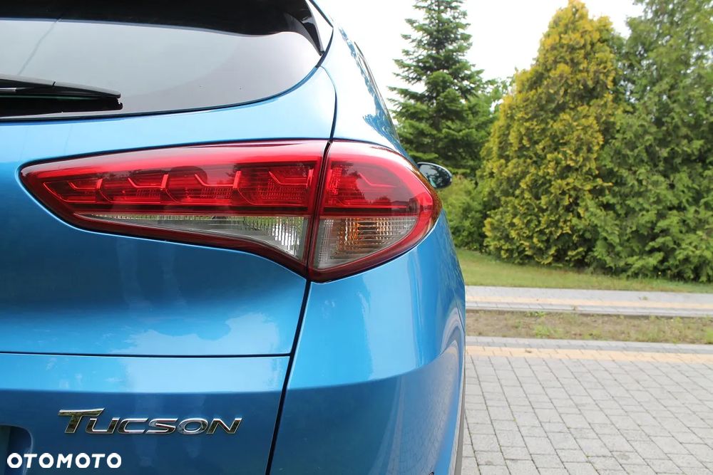 Hyundai Tucson 1.7 CRDI BlueDrive Style 2WD - 16