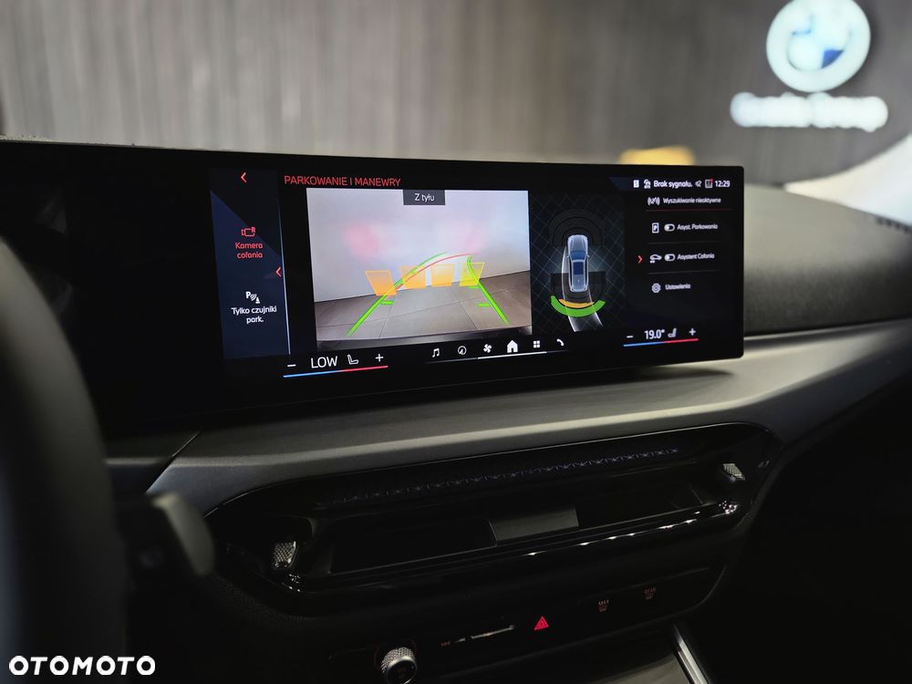 BMW Seria 3 318d MHEV - 20