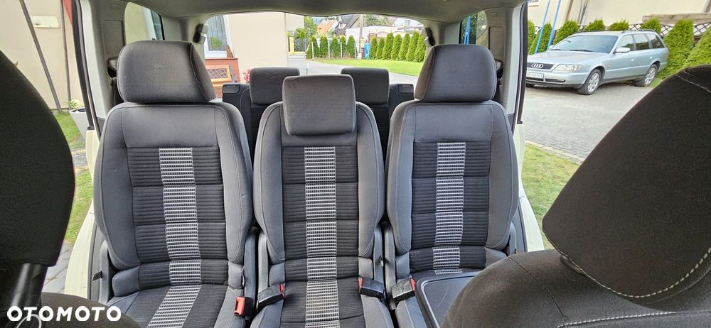 Volkswagen Touran 1.9 TDI DPF United - 8