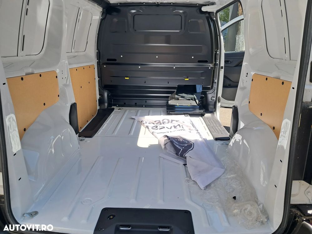 Peugeot EXPERT FURGON L2 1.5 diesel 120 CP - 15