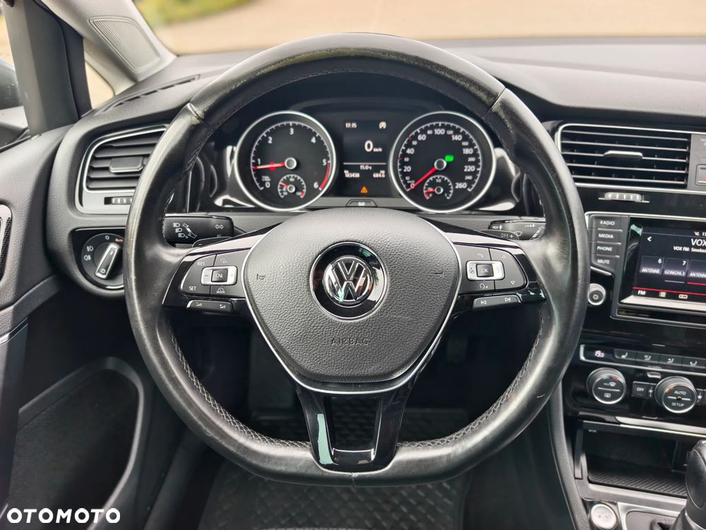 Volkswagen Golf 2.0 BlueTDI DSG Highline - 12