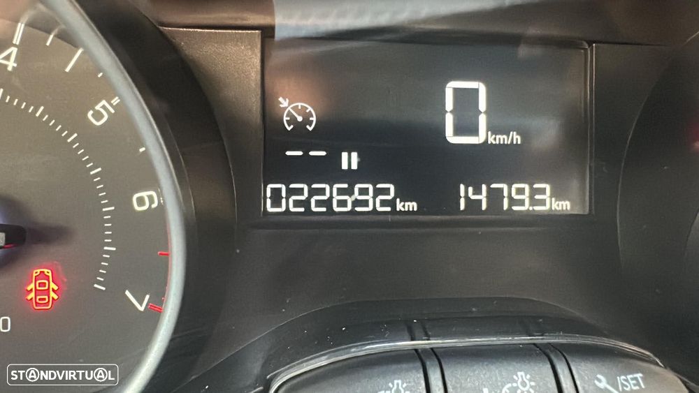 Peugeot 2008 1.2 PureTech Style - 11