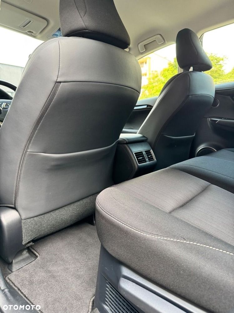 Lexus NX 300h Elegance 2WD - 18
