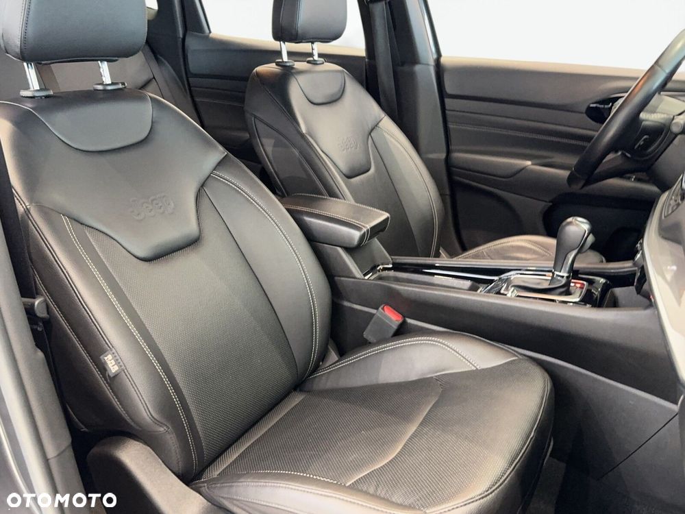 Jeep Compass - 16