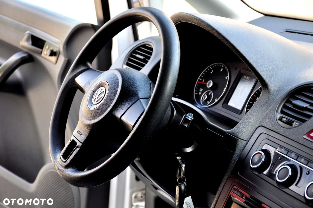 Volkswagen Caddy - 27