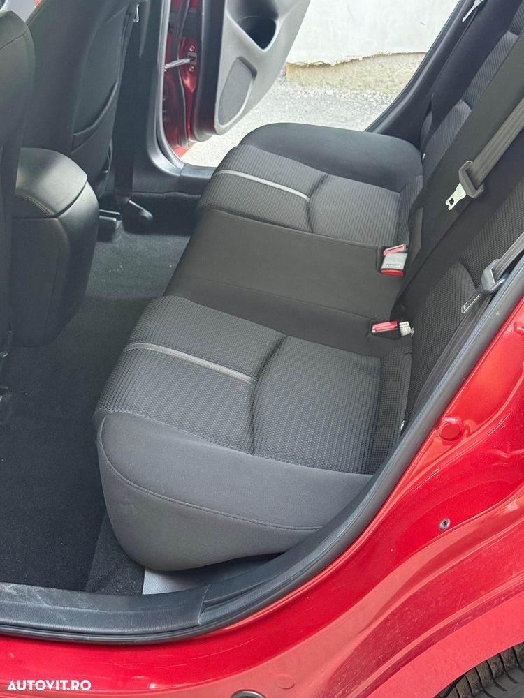 Mazda 3 - 17