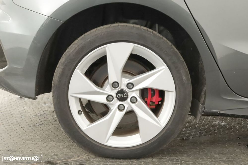 Audi A3 Sportback 45 TFSIe S line - 5