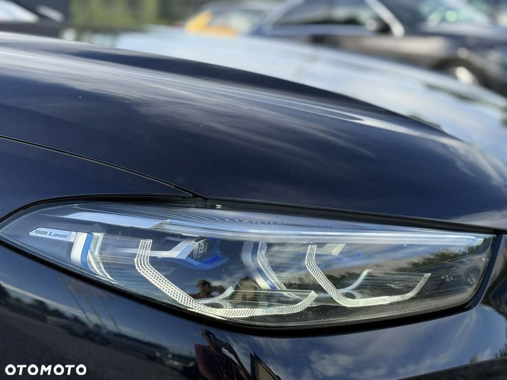 BMW Seria 8 840i xDrive - 37