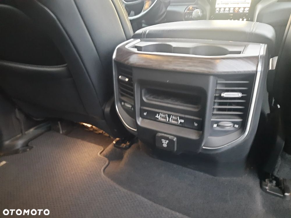 RAM 1500 5.7 Crew Cab Laramie - 12