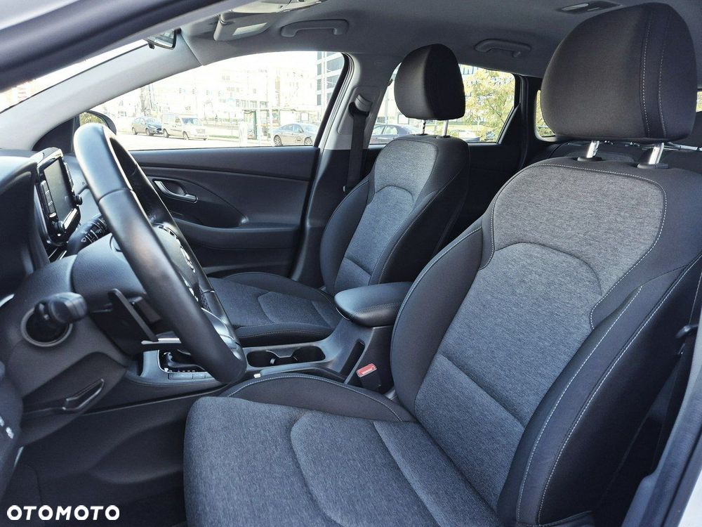 Hyundai i30 1.0 T-GDI Smart - 10