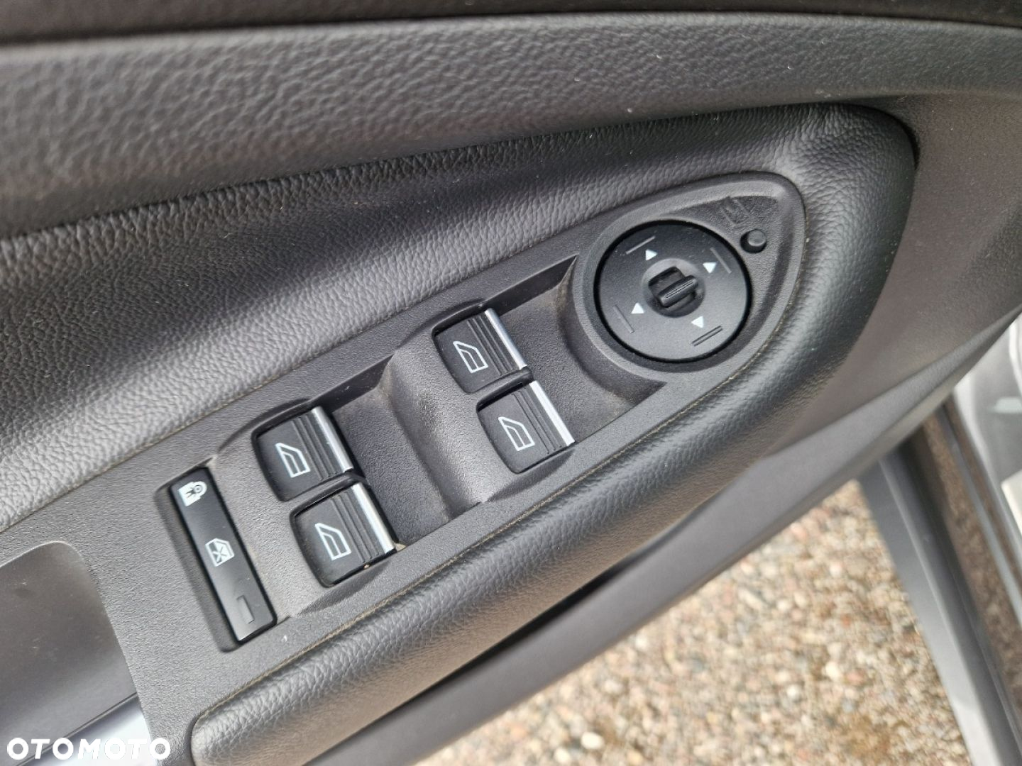 Ford Kuga 1.5 EcoBoost 2x4 ST-Line - 9