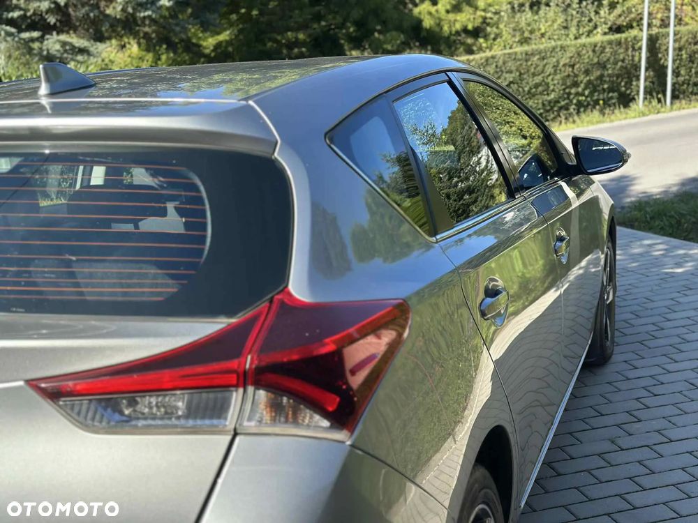 Toyota Auris 1.6 Comfort - 4