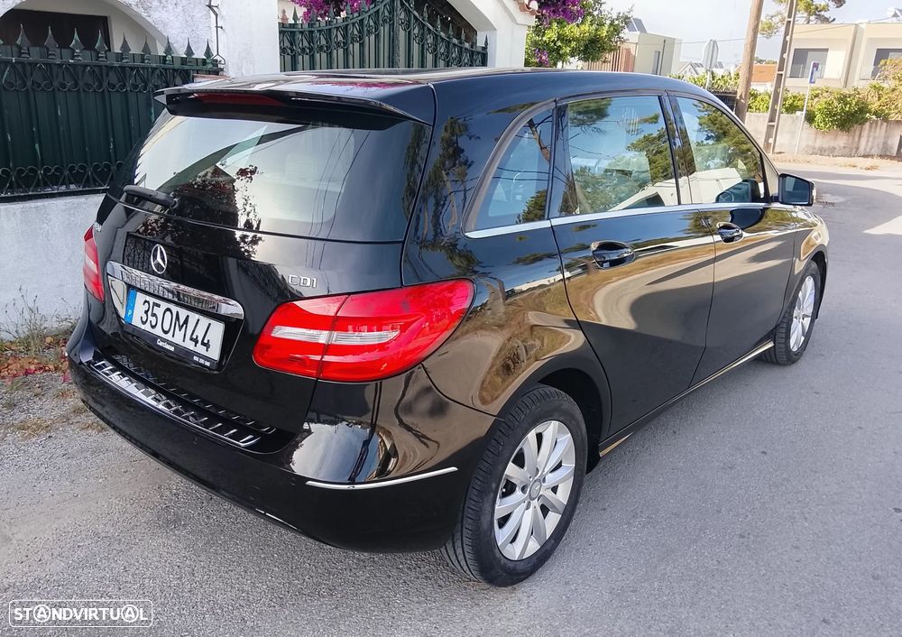 Mercedes-Benz B 180 CDI Urban - 24