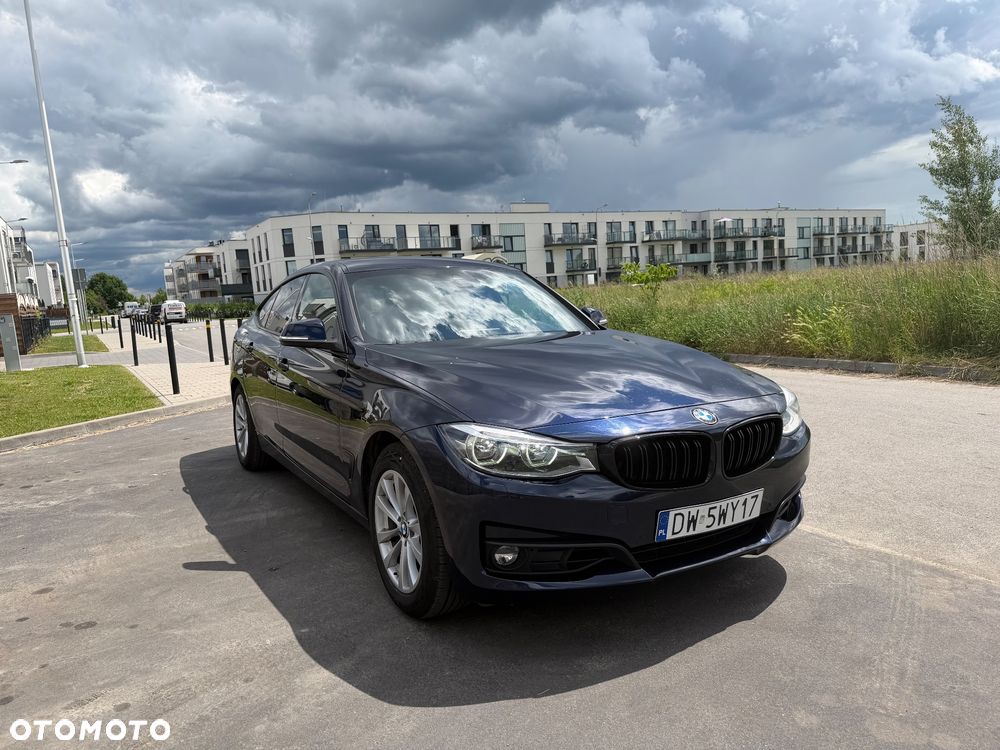 BMW 3GT 330i GPF Luxury Line - 3