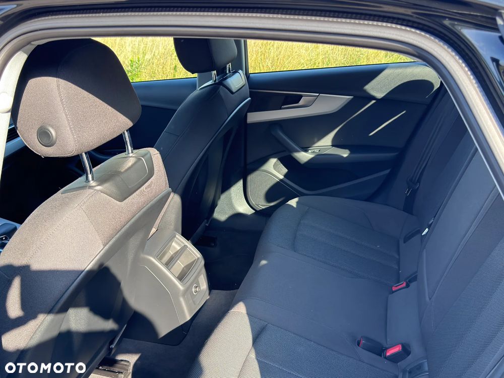 Audi A4 - 24