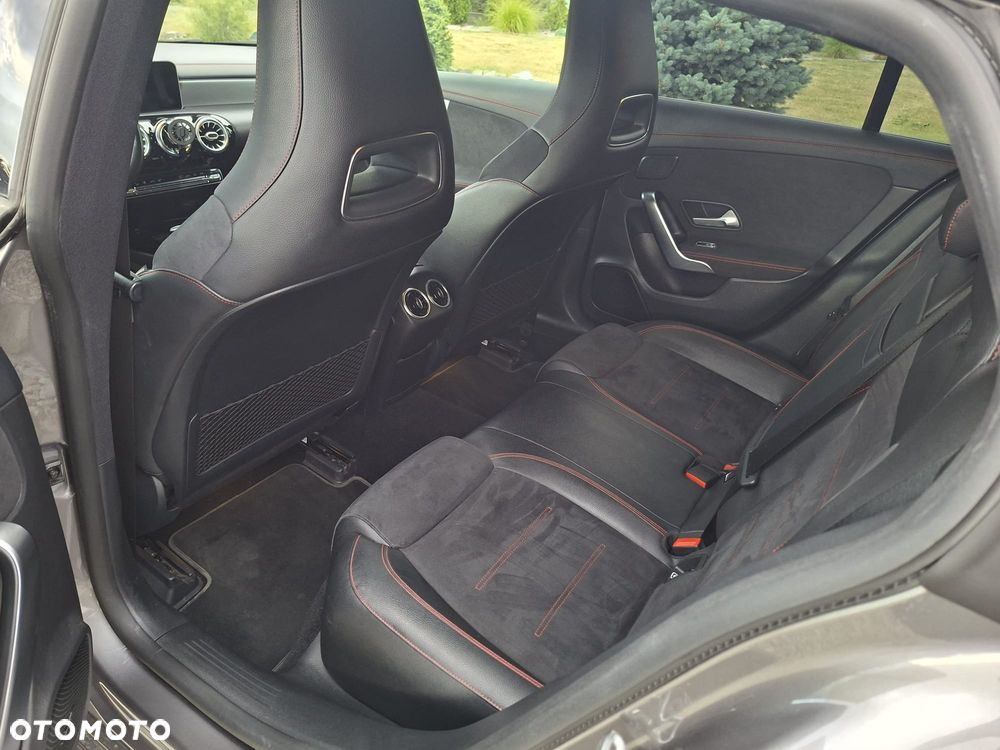 Mercedes-Benz CLA 200 AMG Line 7G-DCT - 22
