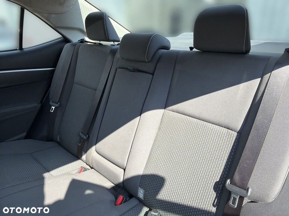 Toyota Corolla 1.6 Active - 17