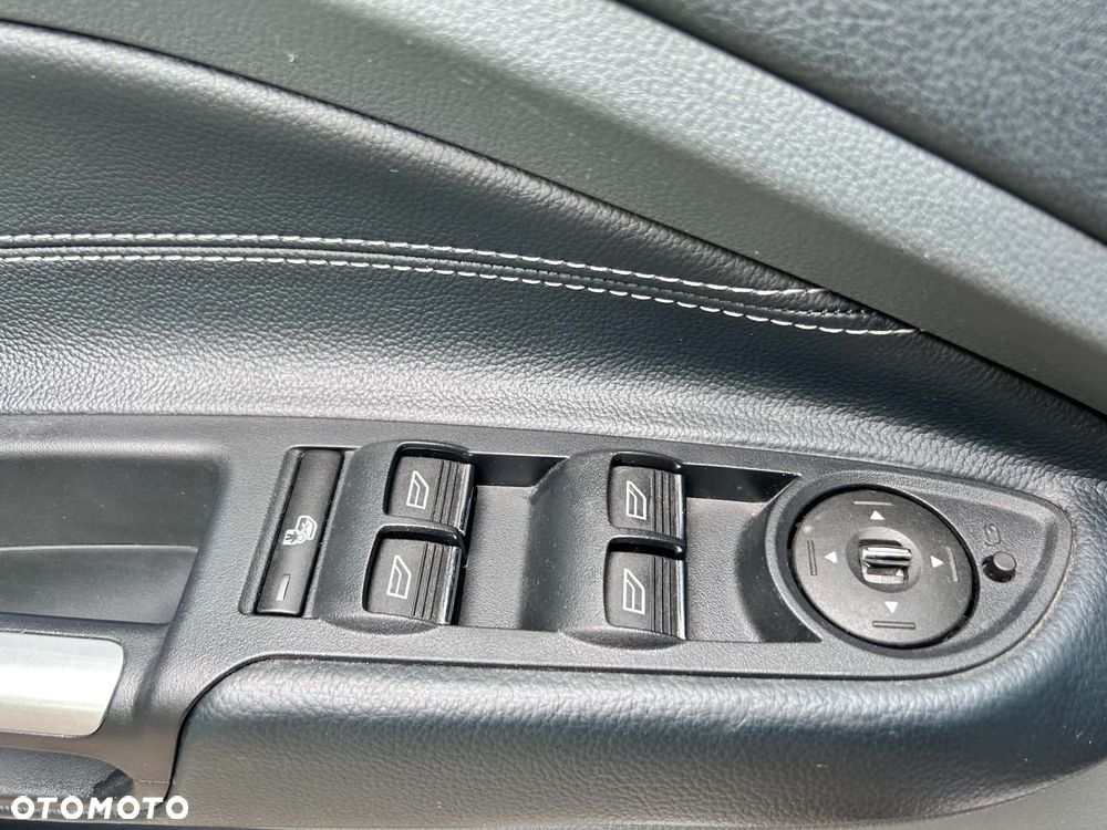 Ford C-MAX 1.6 TDCi Start-Stop-System Titanium - 12