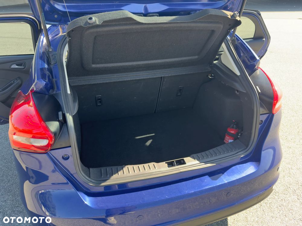 Ford Focus - 12